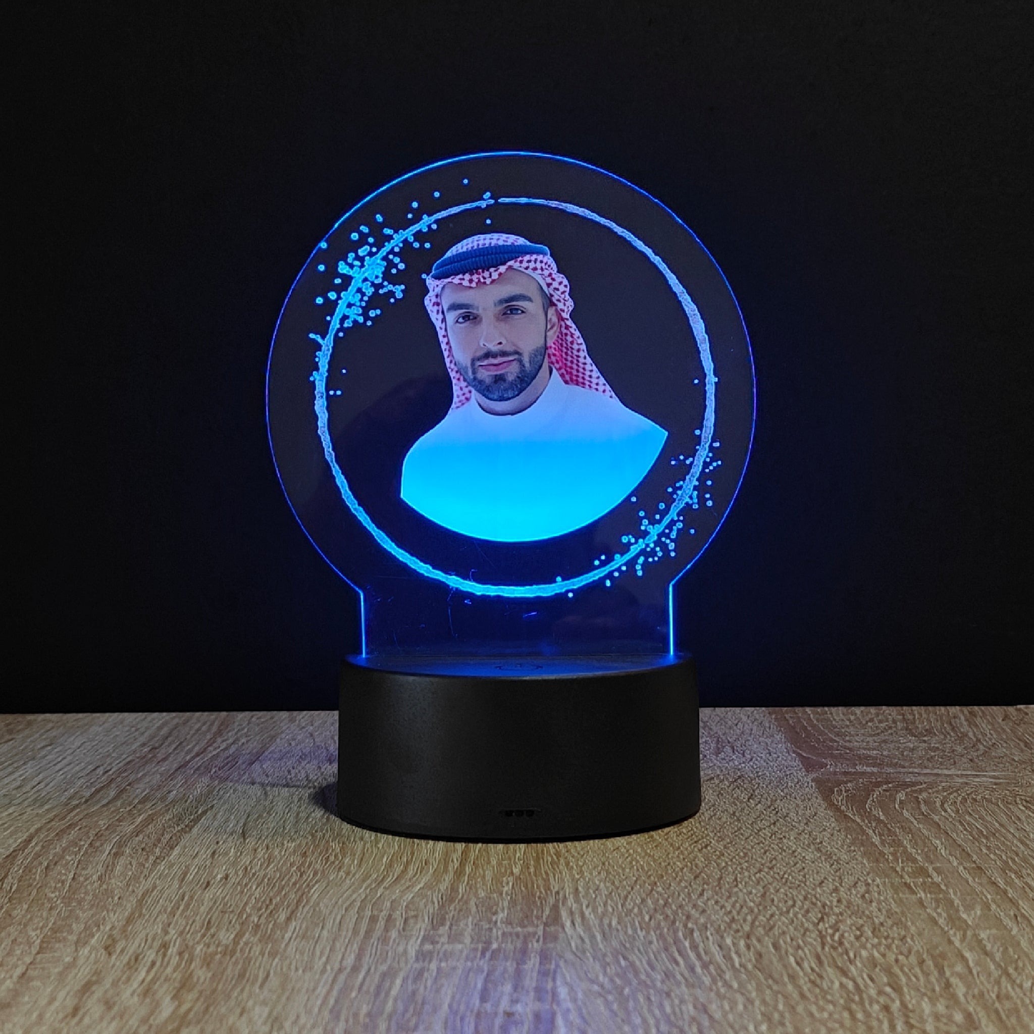 هديه له بصورته